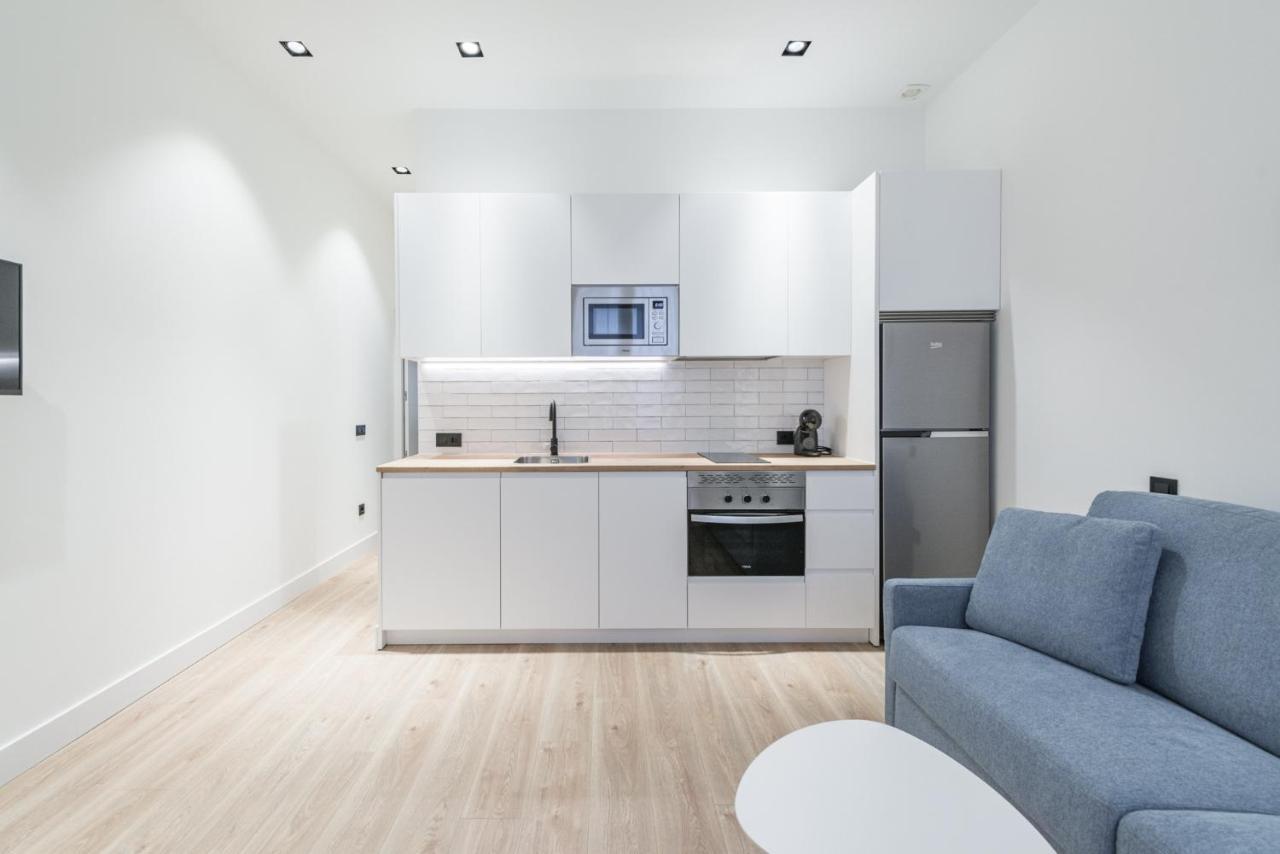 Apartament Jes B Close To Bernabeu Stadium Madrid Ngoại thất bức ảnh
