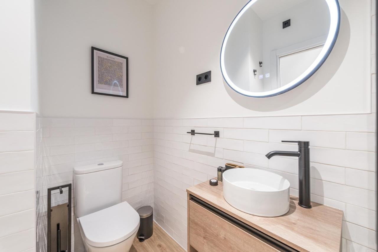 Apartament Jes B Close To Bernabeu Stadium Madrid Ngoại thất bức ảnh
